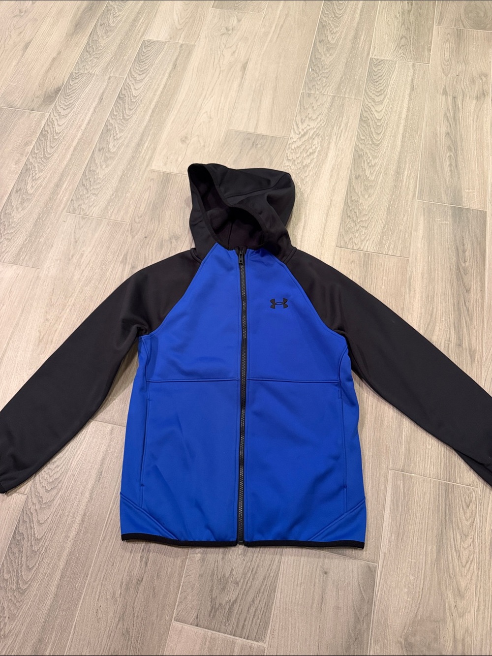 Under Armour Boys Blue and Black Full-Zip Hooded Jacket Size YM